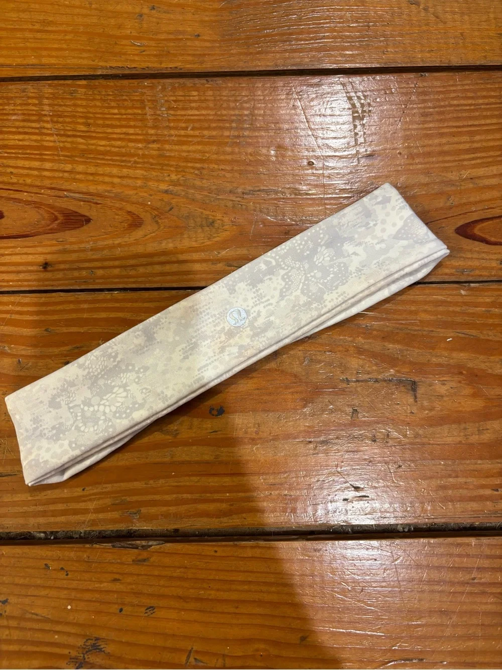 (678) LULULEMON HEADBAND